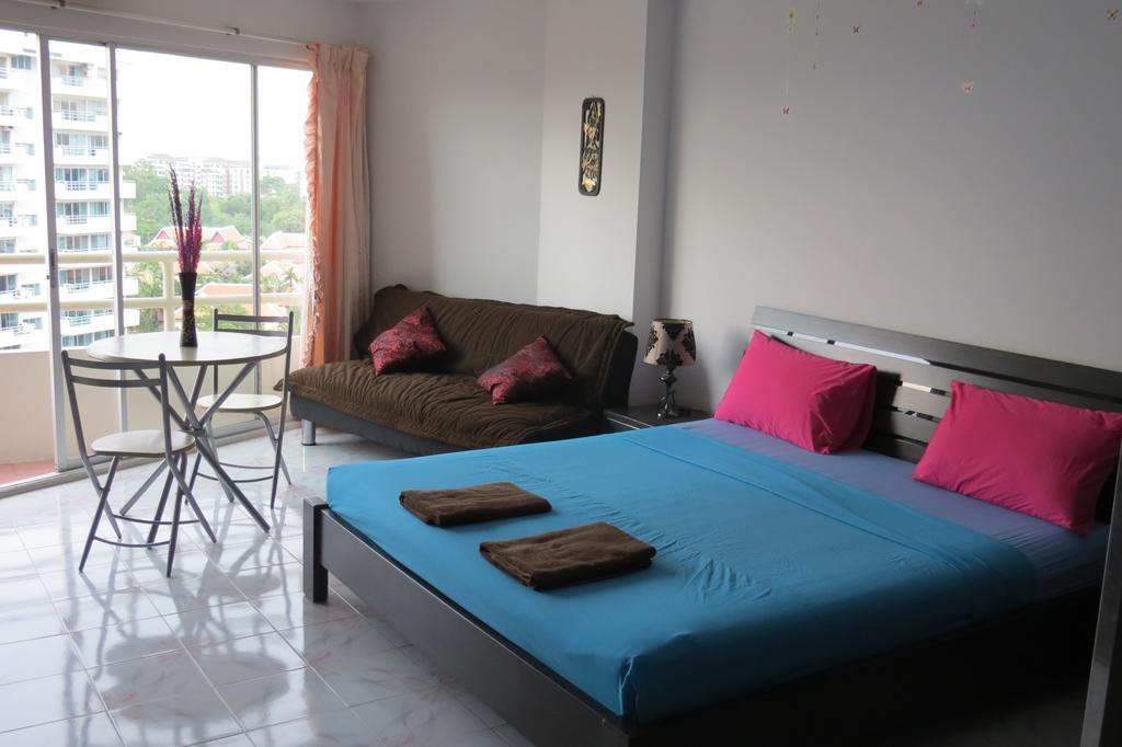 View Talay 1B Studio Pattaya Exteriör bild