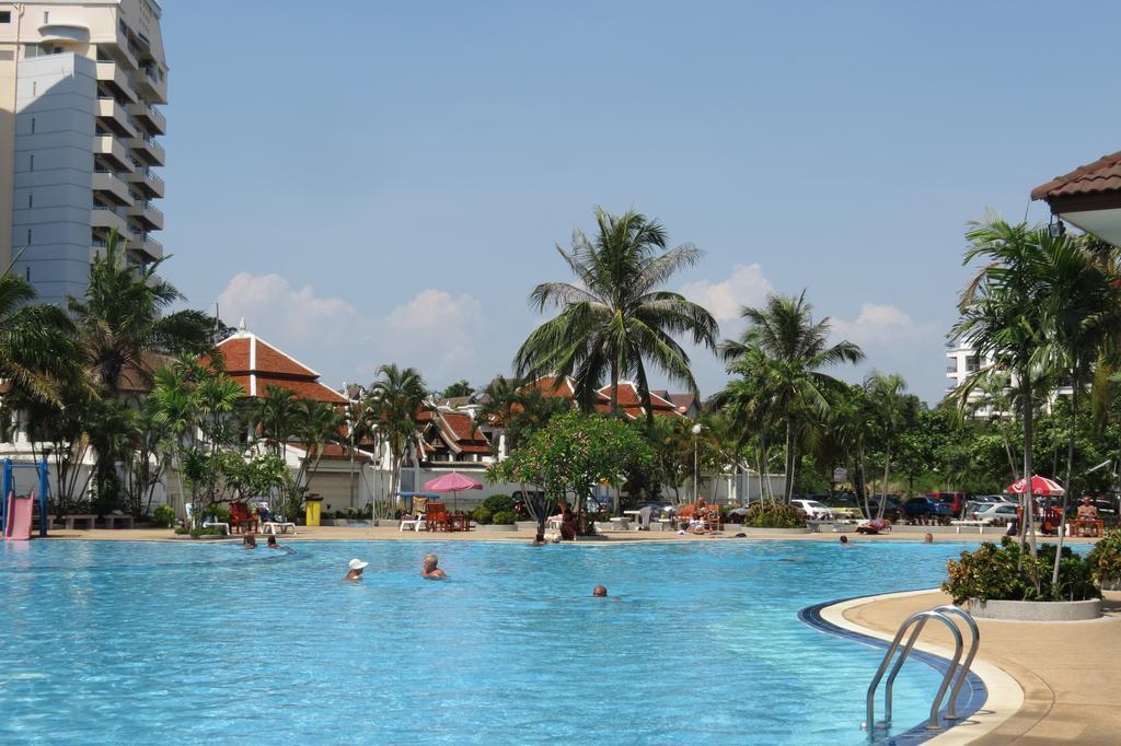 View Talay 1B Studio Pattaya Exteriör bild