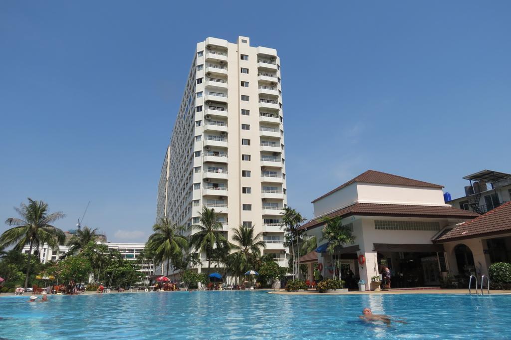 View Talay 1B Studio Pattaya Exteriör bild