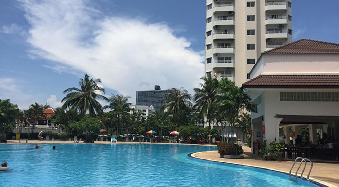 View Talay 1B Studio Pattaya Exteriör bild